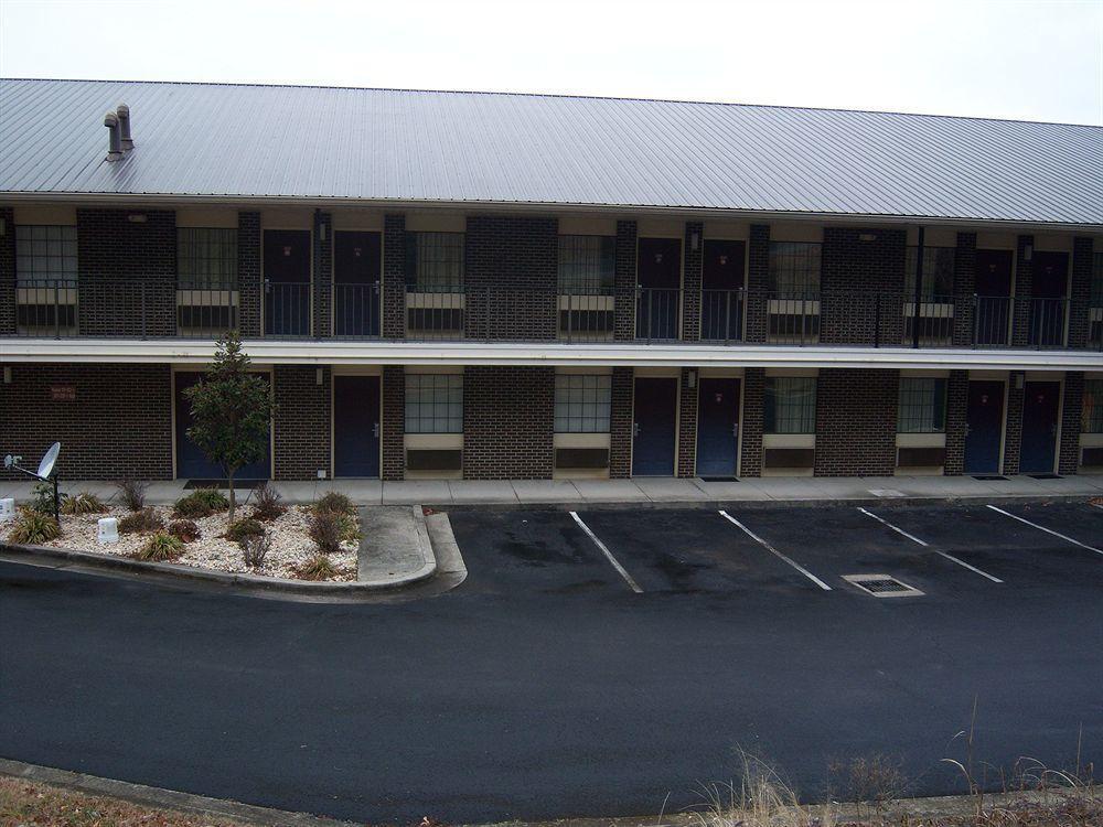 Days Inn غنترسفيل المظهر الخارجي الصورة