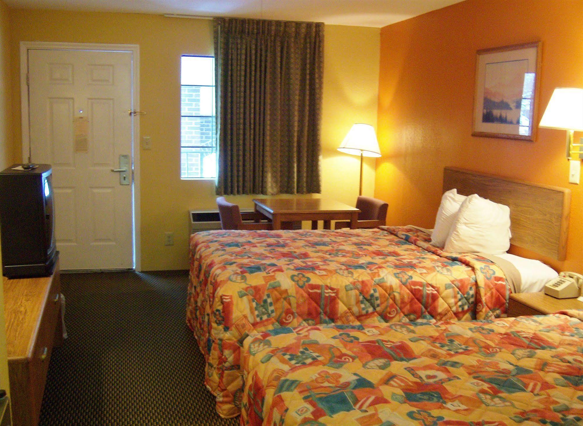 Days Inn غنترسفيل المظهر الخارجي الصورة